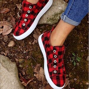 New Women’s Sneakers Red & Black Plaid Slip On Laceless Textile Upper Cushioned